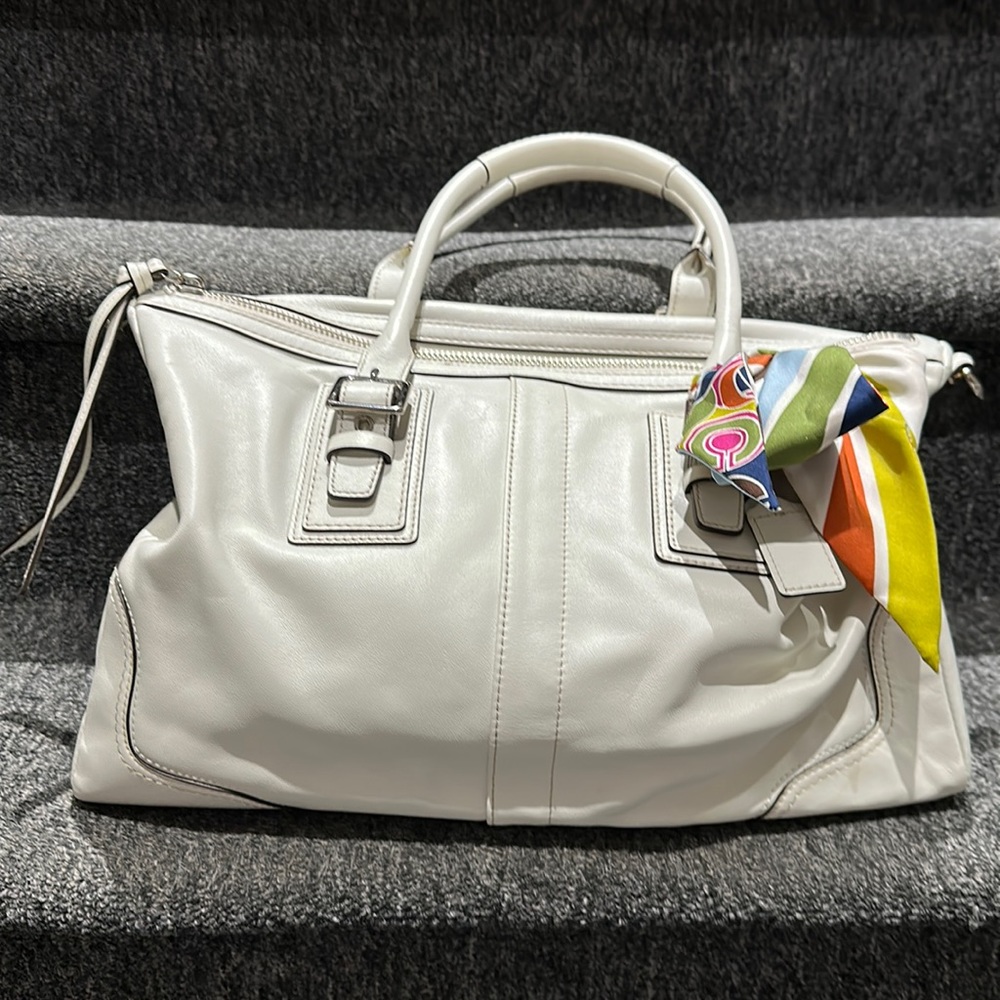 Coach off white buckle detail bag